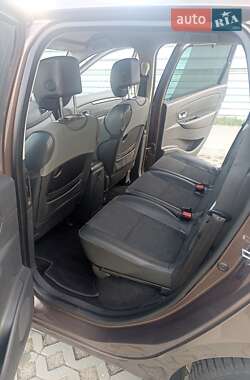 Минивэн Renault Scenic 2014 в 