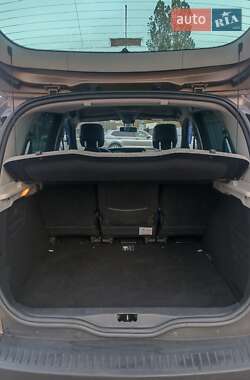 Минивэн Renault Scenic 2014 в 