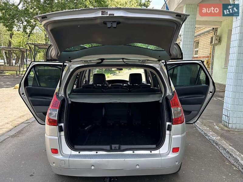 Минивэн Renault Scenic 2008 в Снигиревке
