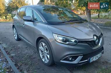 Минивэн Renault Scenic 2017 в 