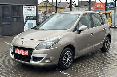 Минивэн Renault Scenic 2010 в Луцке