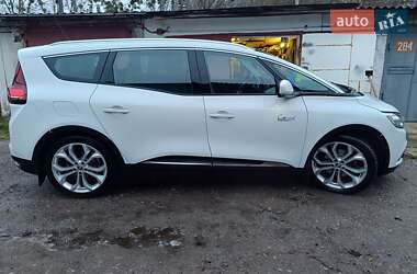 Минивэн Renault Scenic 2017 в 