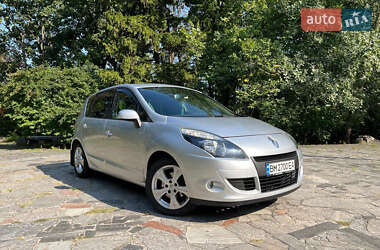 Минивэн Renault Scenic 2010 в Киеве