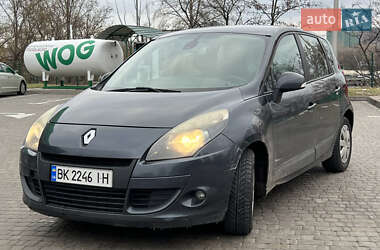 Мінівен Renault Scenic 2010 в Києві