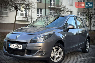 Минивэн Renault Scenic 2010 в Ивано-Франковске