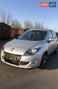 Минивэн Renault Scenic 2011 в Луцке