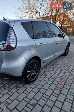 Минивэн Renault Scenic 2013 в Косове