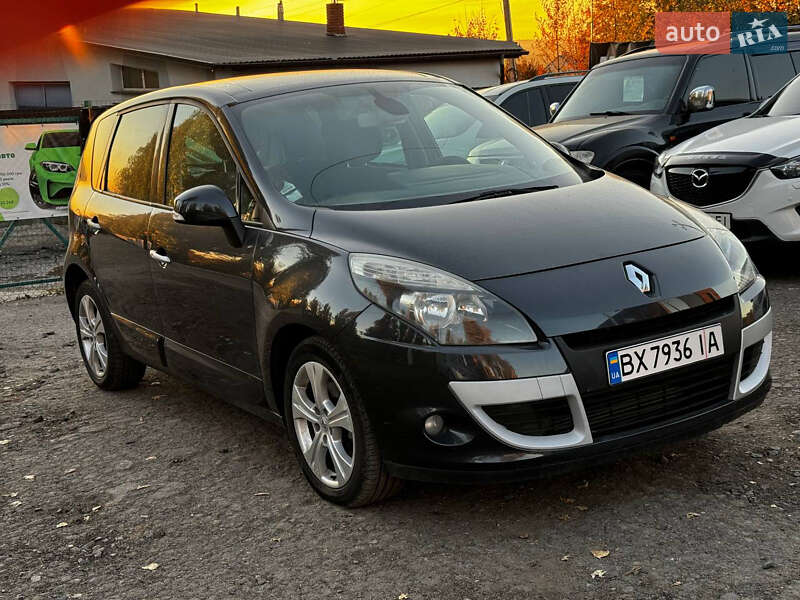 Минивэн Renault Scenic 2010 в Хмельницком