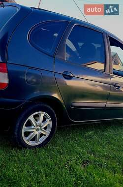 Минивэн Renault Scenic 2002 в 