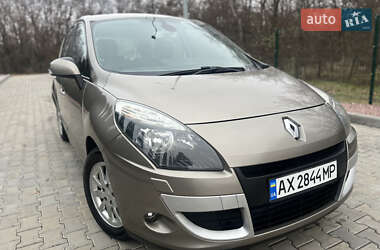 Минивэн Renault Scenic 2010 в Кременчуге