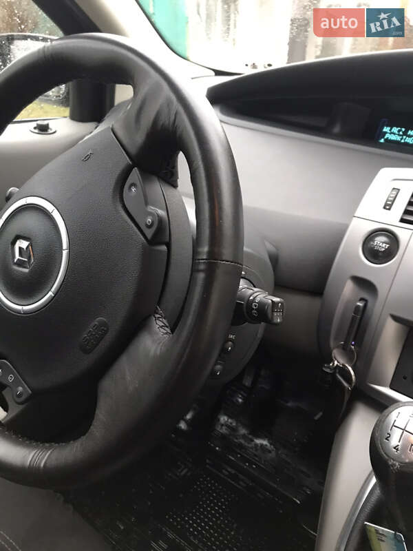 Мінівен Renault Scenic 2008 в Вараші