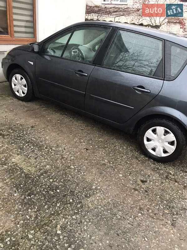 Мінівен Renault Scenic 2008 в Вараші