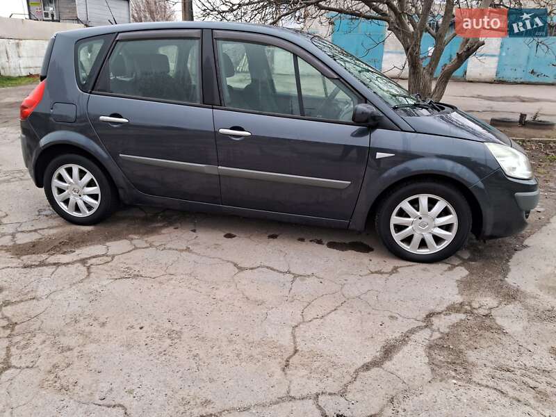 Мінівен Renault Scenic 2008 в Запоріжжі