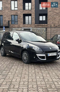 Минивэн Renault Scenic 2011 в Ивано-Франковске