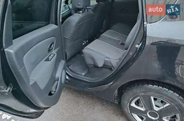 Мінівен Renault Scenic 2011 в 