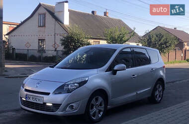 Мінівен Renault Scenic 2010 в Здолбуніві