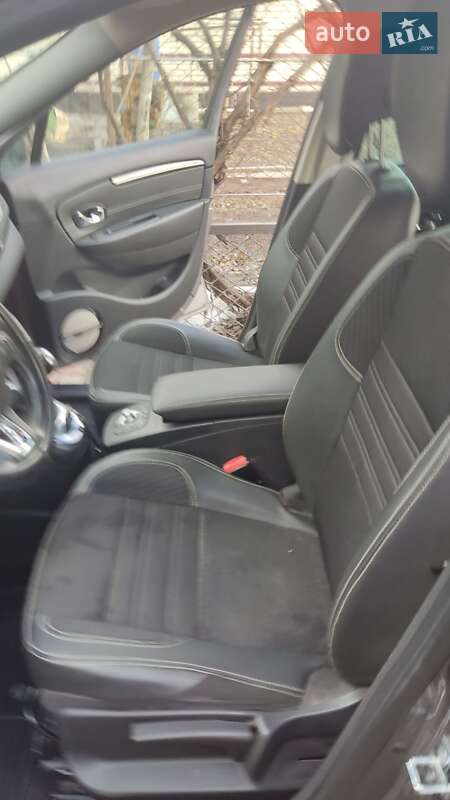 Минивэн Renault Scenic 2014 в Звягеле