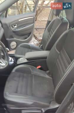 Минивэн Renault Scenic 2014 в 