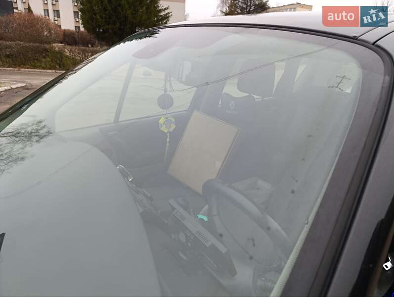 Минивэн Renault Scenic 2005 в Киеве
