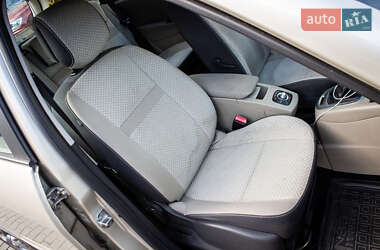 Минивэн Renault Scenic 2011 в 