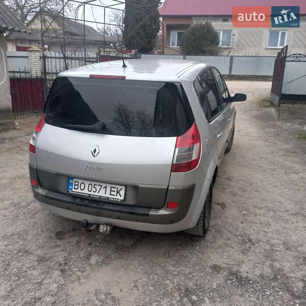 Минивэн Renault Scenic 2005 в Зборове