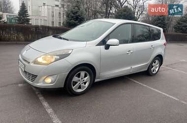 Минивэн Renault Scenic 2011 в Каменском