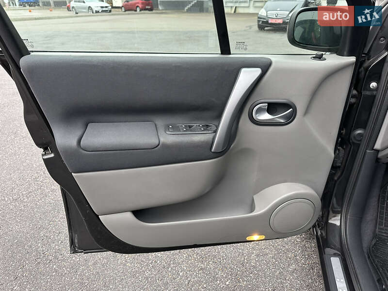Минивэн Renault Scenic 2007 в Киеве