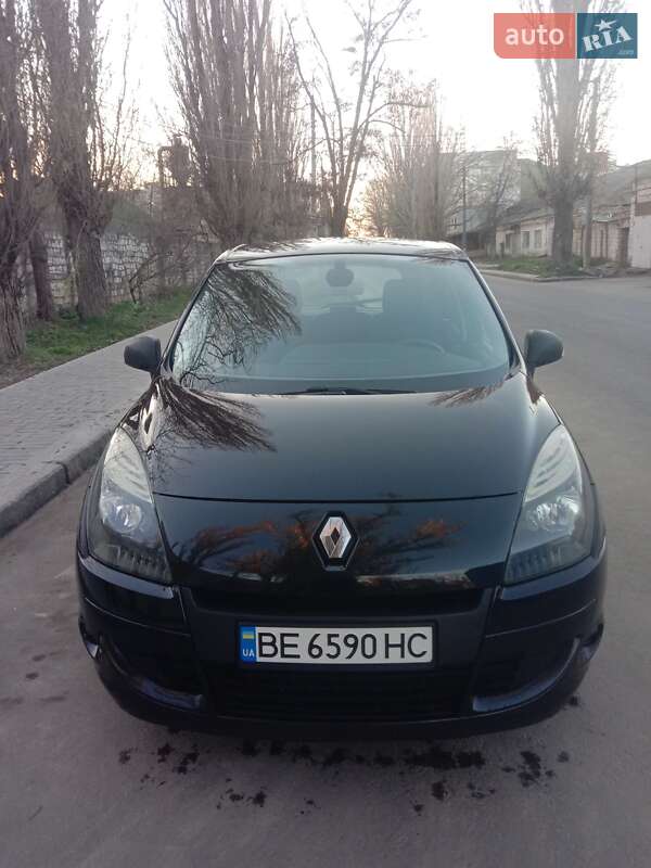 Мінівен Renault Scenic 2010 в Миколаєві