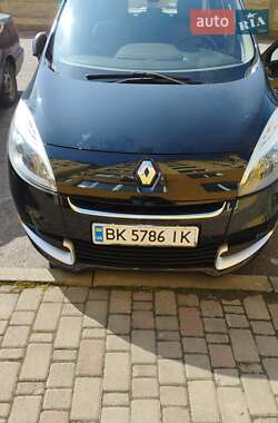 Мінівен Renault Scenic 2012 в Нетішині