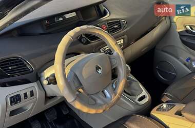 Мінівен Renault Scenic 2011 в Чернівцях