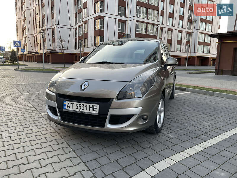 Мінівен Renault Scenic 2009 в Івано-Франківську