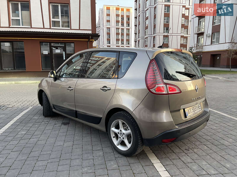 Мінівен Renault Scenic 2009 в Івано-Франківську