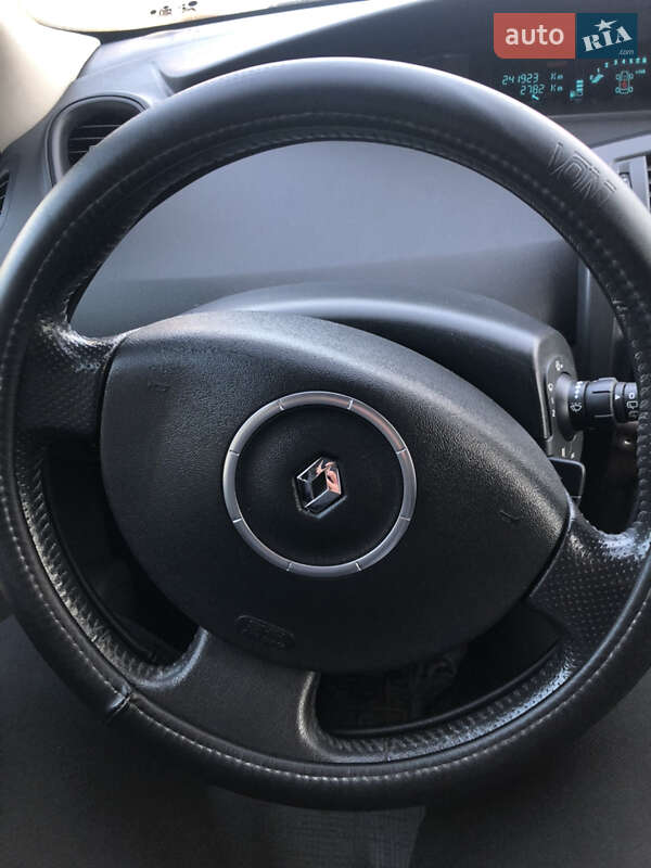 Минивэн Renault Scenic 2006 в Львове