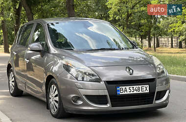 Мінівен Renault Scenic 2011 в Кропивницькому