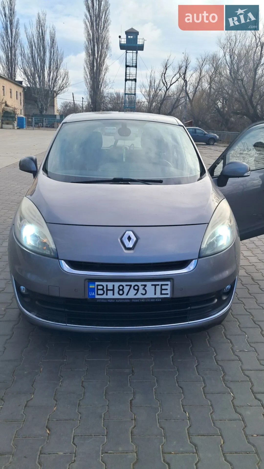 2012 Renault Scenic - фото 1