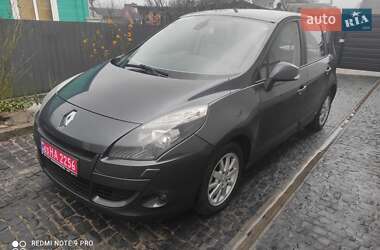 Мінівен Renault Scenic 2010 в Рівному