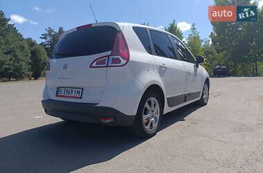 Мінівен Renault Scenic 2011 в Горішніх Плавнях