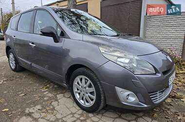 Мінівен Renault Scenic 2011 в Запоріжжі