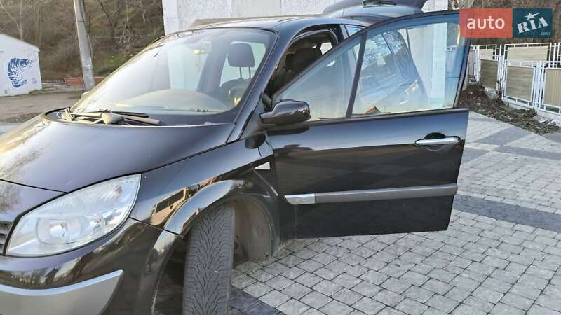 Минивэн Renault Scenic 2005 в Одессе