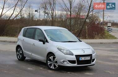 Мінівен Renault Scenic 2011 в Львові