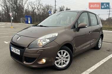 Мінівен Renault Scenic 2010 в Запоріжжі