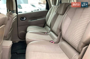 Минивэн Renault Scenic 2006 в 