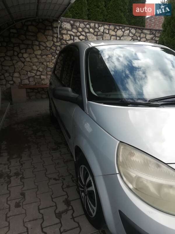 Минивэн Renault Scenic 2004 в Тернополе