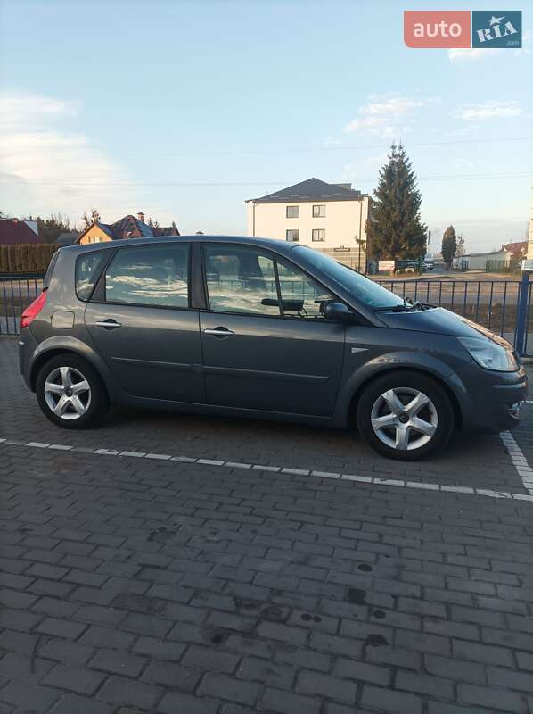 Минивэн Renault Scenic 2006 в 