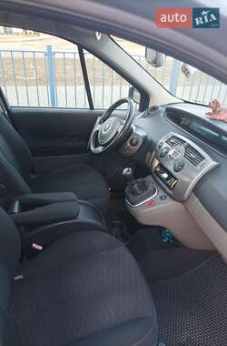 Минивэн Renault Scenic 2006 в 