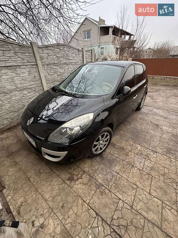 Минивэн Renault Scenic 2010 в Новых Санжарах фото 5 Минивэн Renault Scenic 2010 в Новых Санжарах