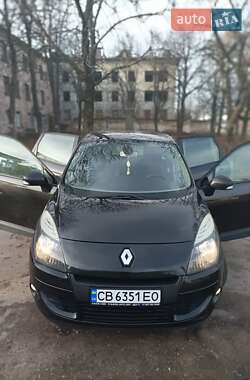 Минивэн Renault Scenic 2010 в Чернигове