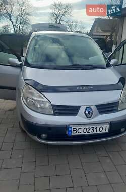 Минивэн Renault Scenic 2005 в Городке