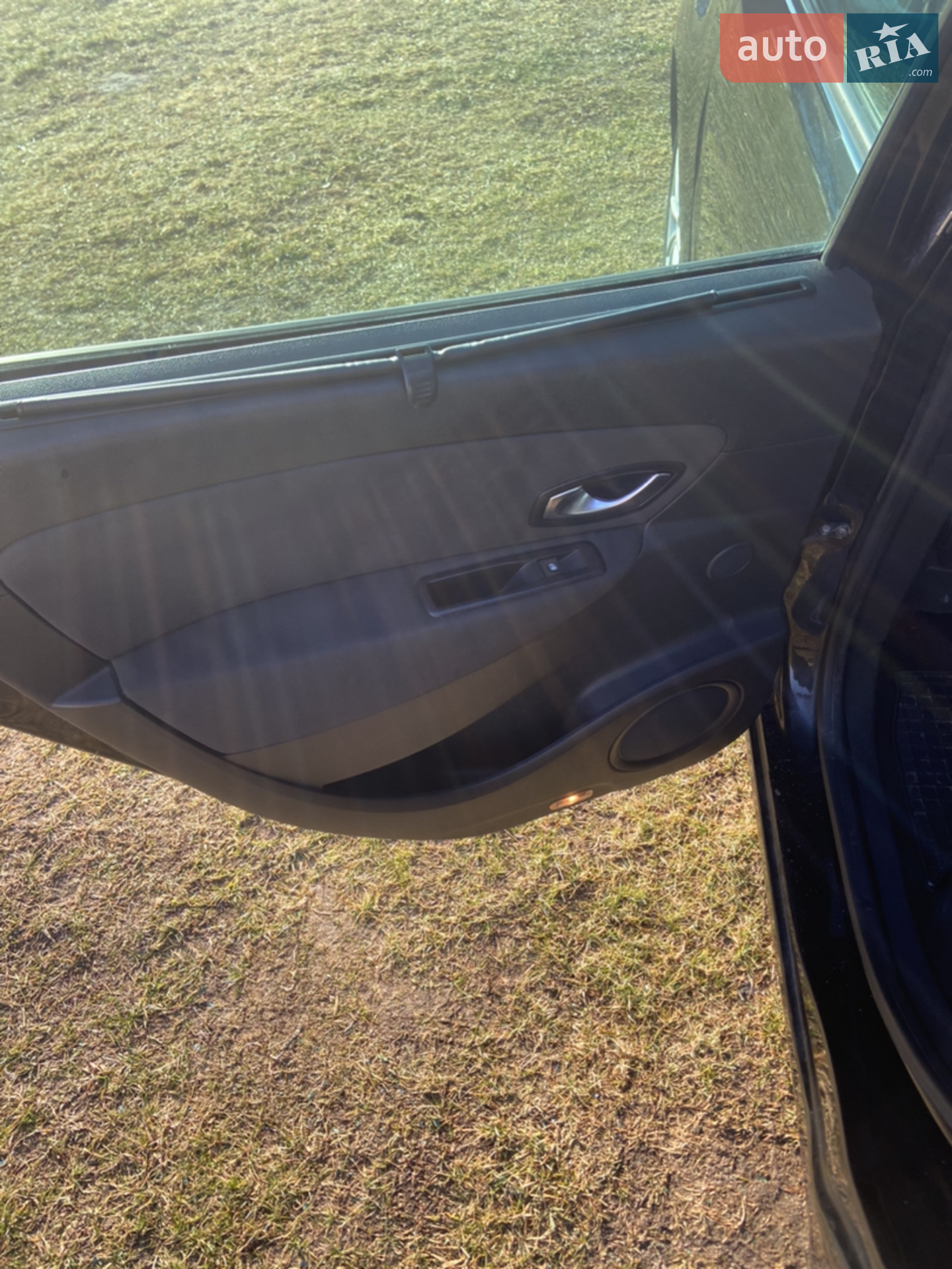 2010 Renault Scenic - мініатюра 16