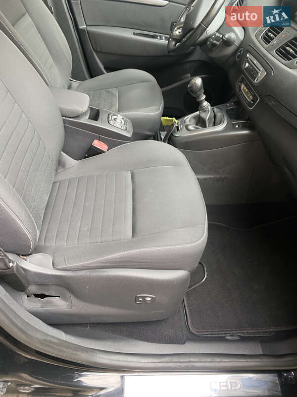 Минивэн Renault Scenic 2016 в Луцке